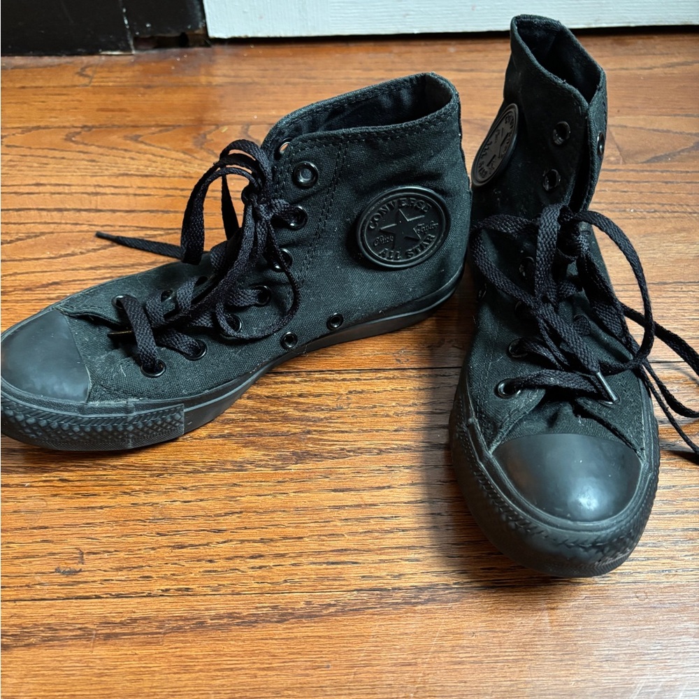 Converse black canvas converses size 7